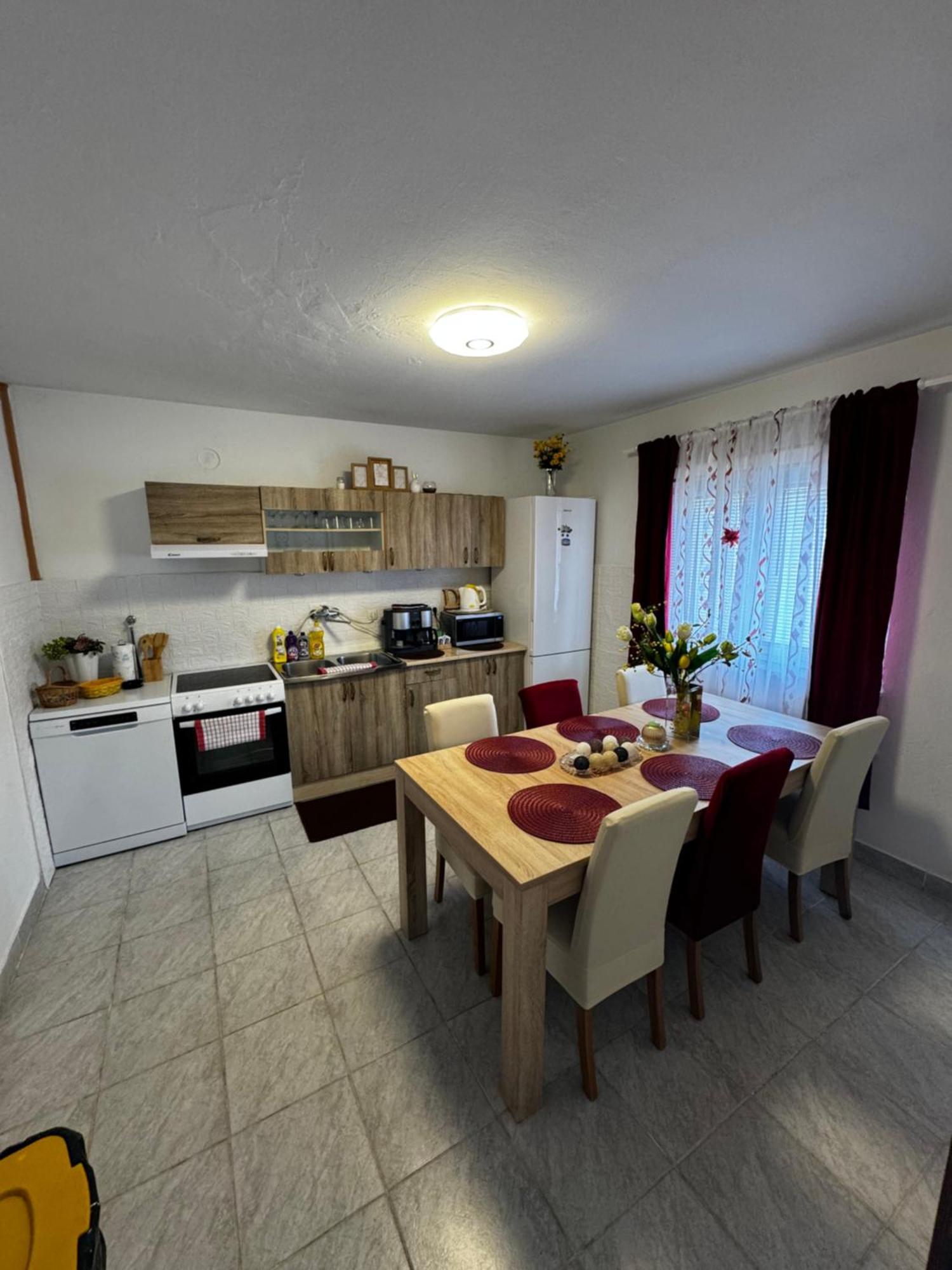 Apartment Danijela Сен Екстериор снимка